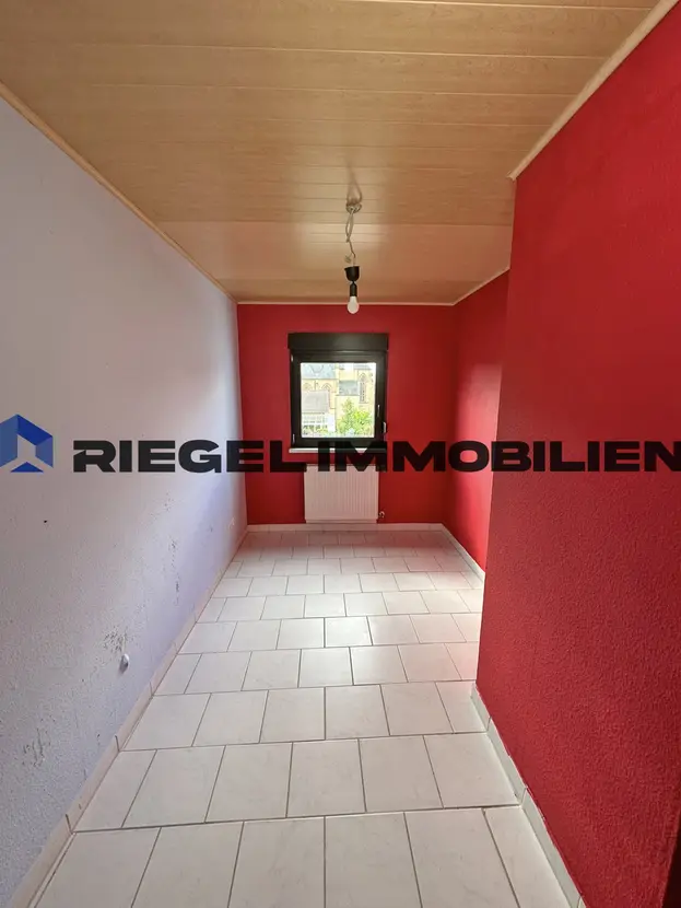 Sie hier? Wir auch! Kapitalanlage oder Eigennutz, Dachgeschosswohnung mit gelungener Raumaufteilung – Bild 3