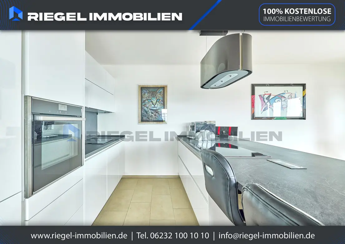 Sie hier? Wir auch! Wohnen, wo andere Urlaub machen ! Exklusivität mit Wasserblick aus allen Zimmern – Bild 8