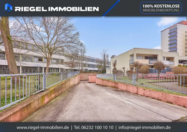Sie hier? Wir auch! Fernblick, Kapitalanlage oder Eigennutz, 2 Zimmer, Küche, Bad und TG.-Stellplatz – Bild 6