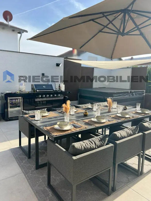 Sie hier? Wir auch! Diese außergewöhnliche Villa mit Pool bietet ein unvergleichliches Wohnerlebnis – Bild 54